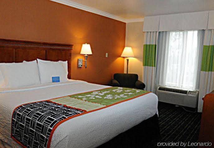 Surestay Hotel By Best Western Ontario Airport Esterno foto