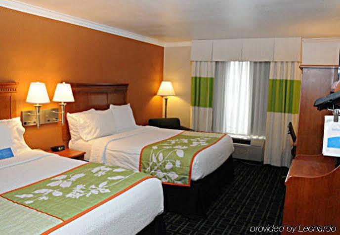 Surestay Hotel By Best Western Ontario Airport Esterno foto