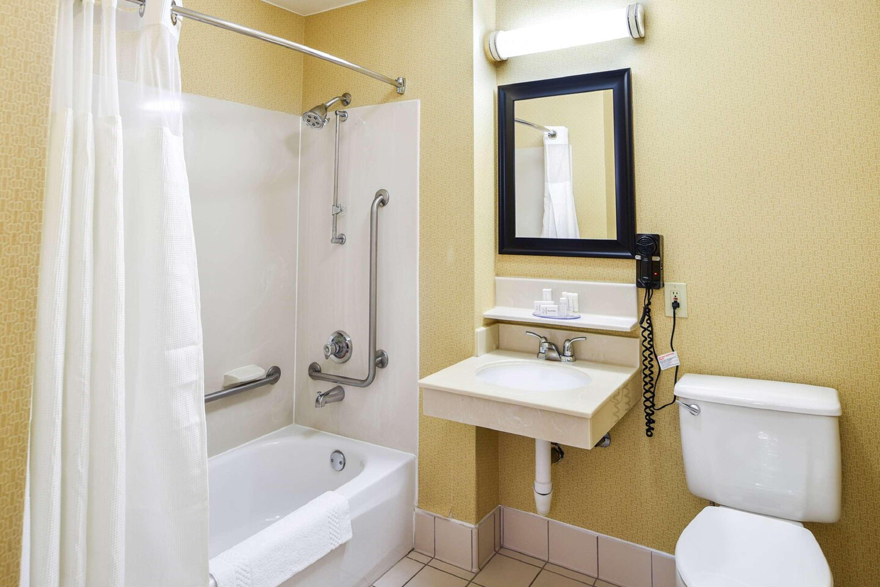 Surestay Hotel By Best Western Ontario Airport Esterno foto