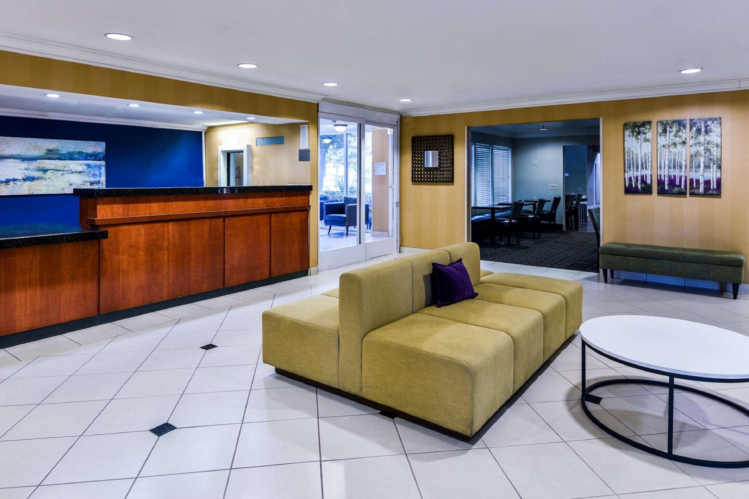 Surestay Hotel By Best Western Ontario Airport Esterno foto