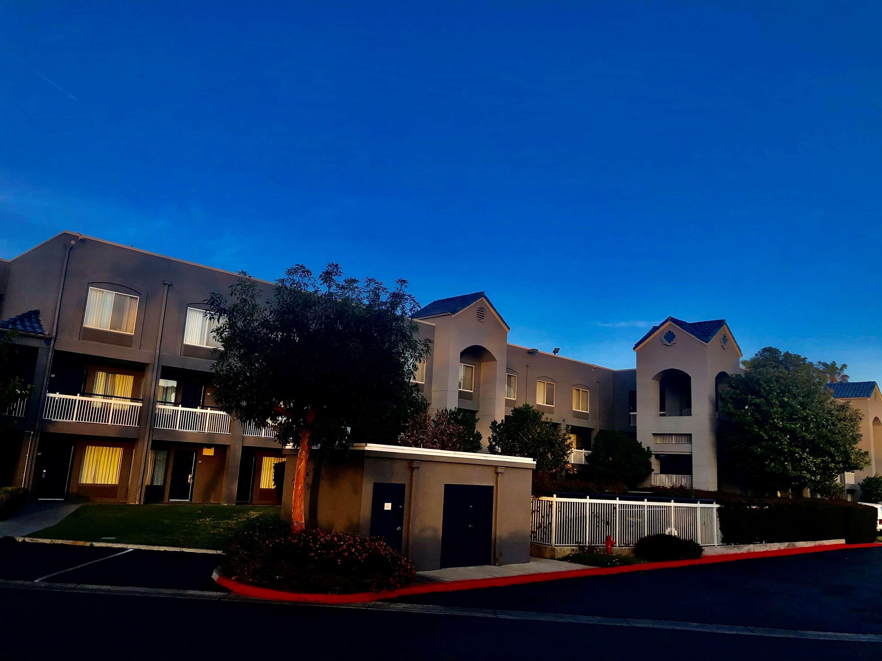 Surestay Hotel By Best Western Ontario Airport Esterno foto