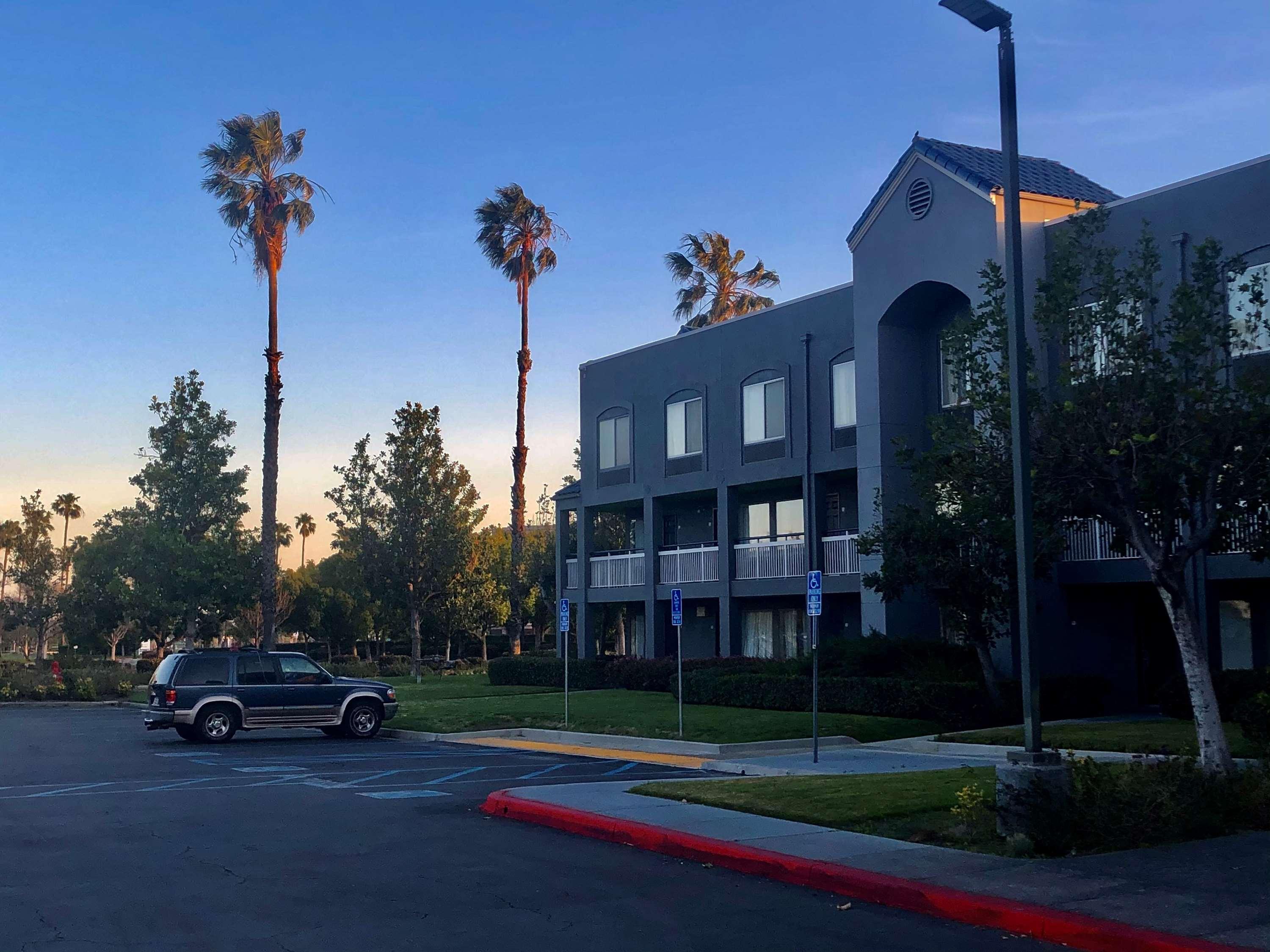 Surestay Hotel By Best Western Ontario Airport Esterno foto